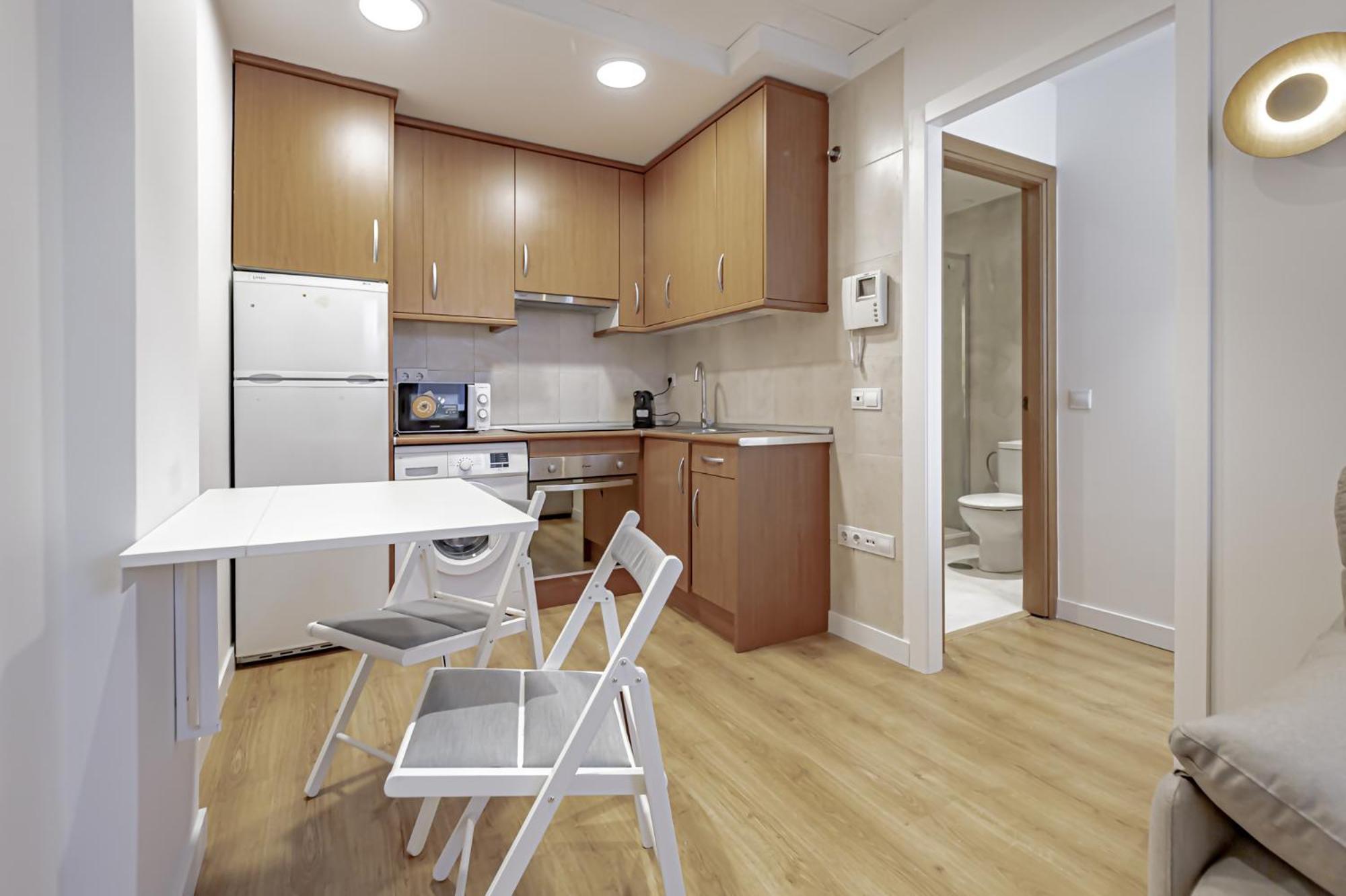 Apartamentos Noviembre 마드리드 외부 사진