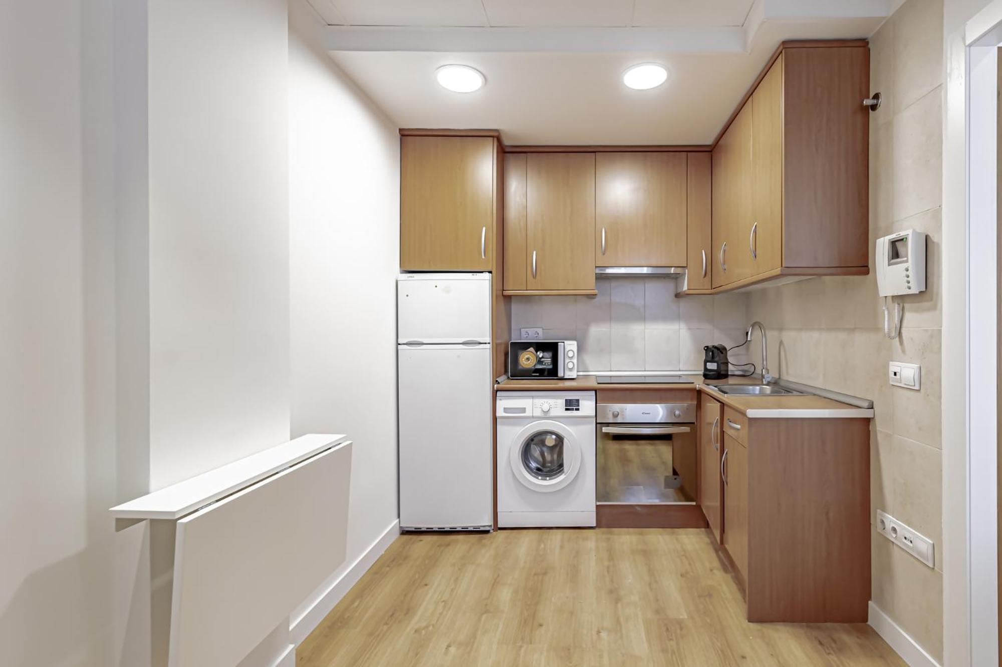Apartamentos Noviembre 마드리드 외부 사진